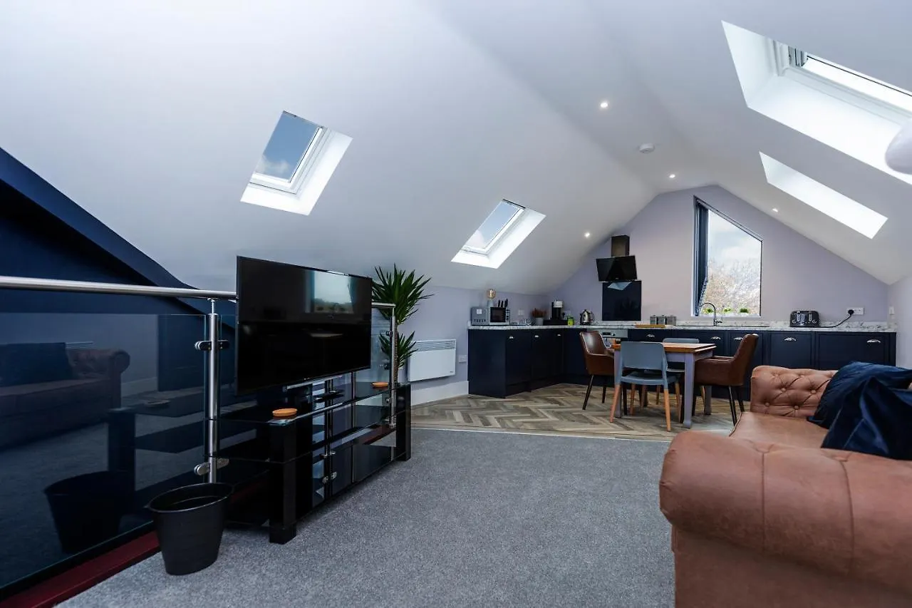Luxury Loft Apartment By Bootique Wakefield 0*,