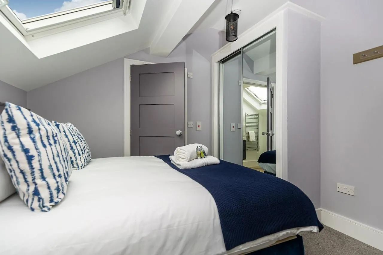 Luxury Loft Apartment By Bootique Wakefield